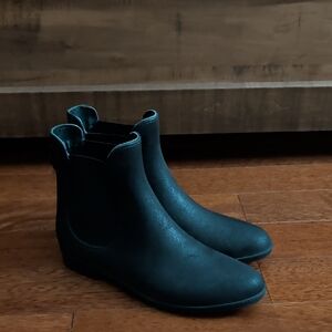DAV Black Leather Chelsea Rain Boots - Slip-On Ankle Booties